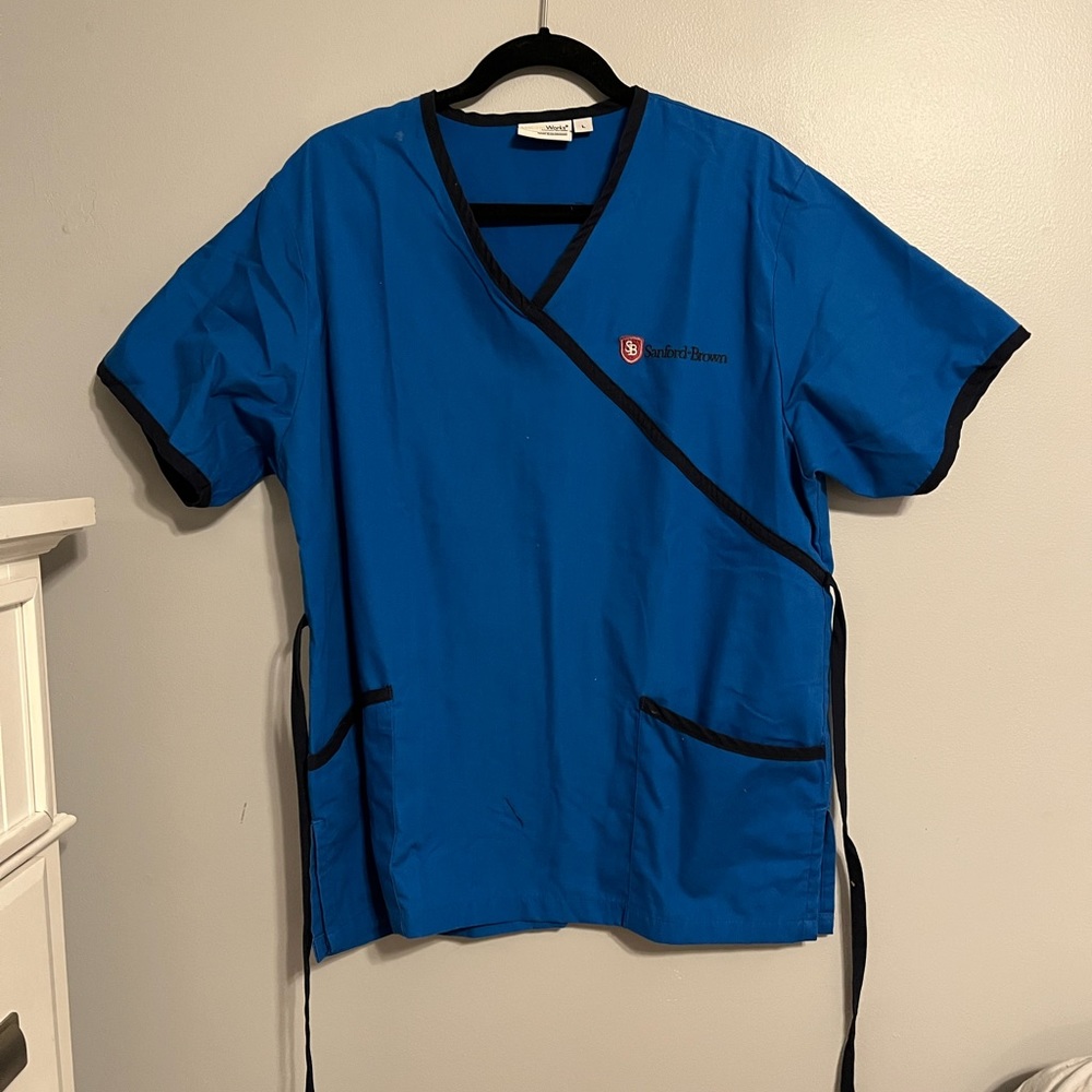 🐞stanford brown scrub set